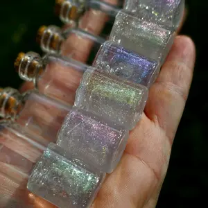 Bright non-sink Aurora chameleon pigment . Arts and crafts, DYI projects. It is great to add to paint or rub on molds to add a shimmering color effect. Add to nail polish, gel, or nail acrylic powder. Perfect for resin art. PU Leather PU Leather Plastic