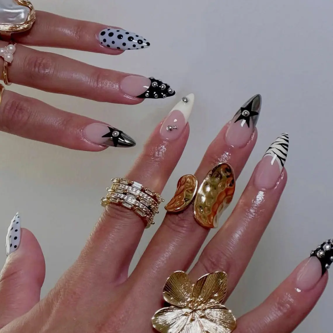 Monochrome Polka Dot Press On Nails, Zebra Stripe Black White Y2K Nails, Handmade Trendy Nail Art, Luxury Nail, Chic Nail Design, Faux Nails
