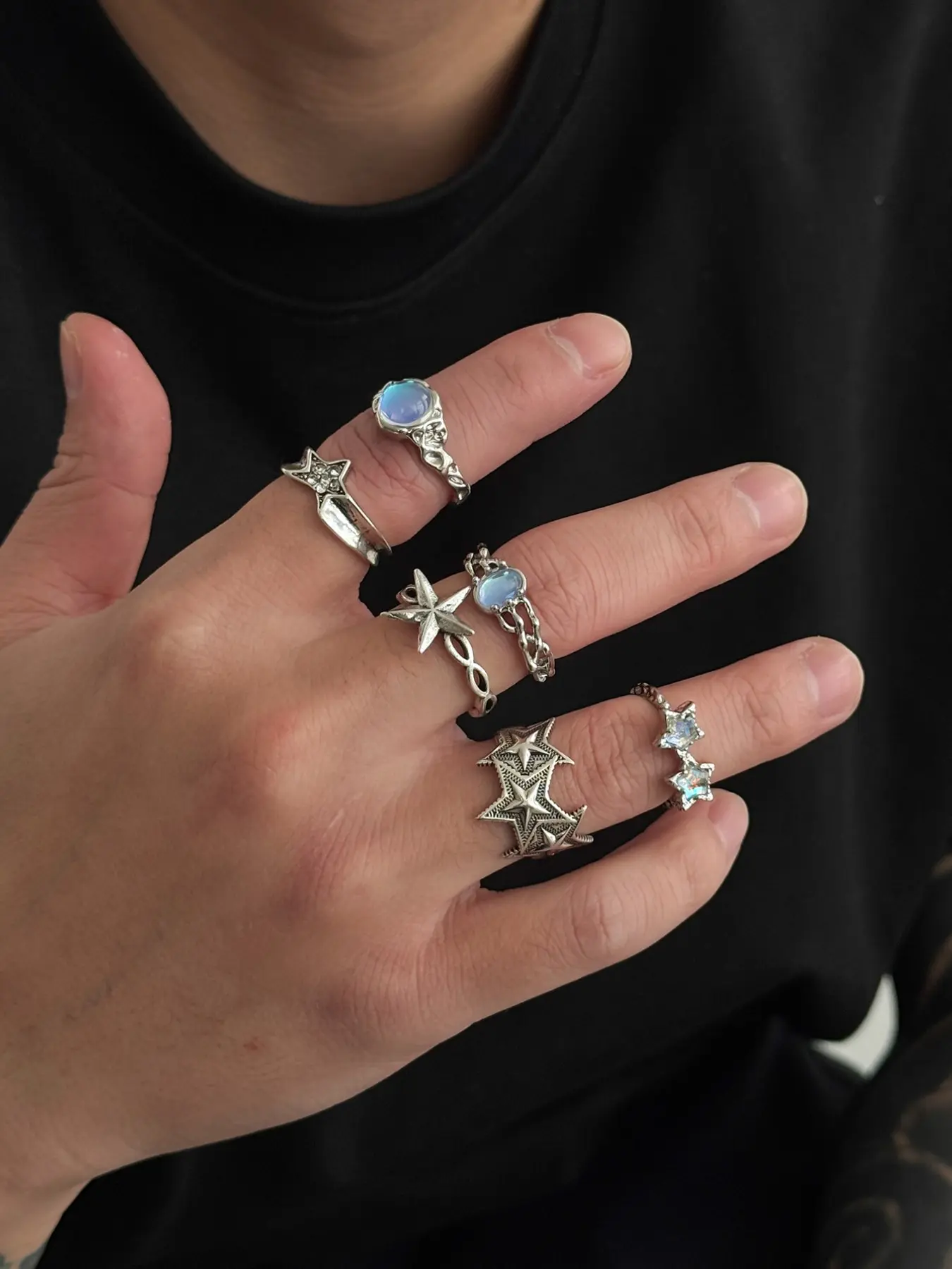 6-Piece Vintage Star Ring Set, Dark Punk Retro Joint Rings, Interlocked Stackable Rings Set, Perfect Gift for Holidays, Stylish Streetwear Accessories, Punk Style Ring, Dark Aesthetic Rings, Stackable Finger Rings
