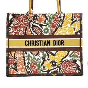 Pre-owned Dior Canvas Tote Bags Embroidered Patterns: Book Tote Edition