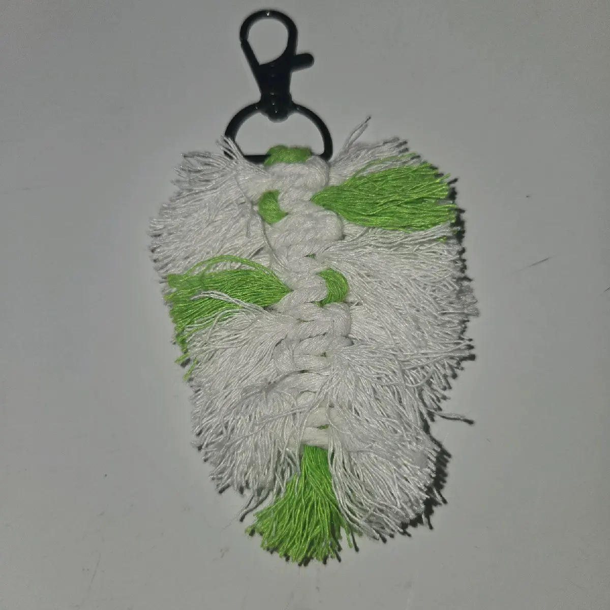 Green/White Mini Leaf Macrame Keychain