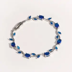 Veliora Gift S Lovely White Gold Plated AAA Cubic Zirconia Gemstone Flower Vine 7 Inches Bracelet for Mothers Sparkling Emerald Leaf Design Dazzlingly Bright Exquisite stud earring Elegant Rose Bear Necklace Gradient Diamond Bead Rosary cuban link chain