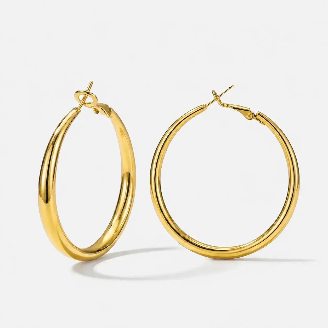 Dainty Geometric Chunky Hoop Earrings for Women – Lightweight Round Gold/Silver Hoops, S925 Sterling Silver Hypoallergenic Earrings, Everyday Fashion Jewelry for Party & Daily Wear