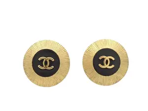 Pre-owned Chanel Round Gold Coco Mark Clip On Earrings Perfect for Daily Use
