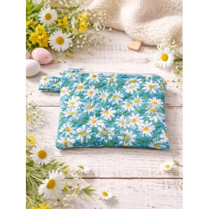 Daisy Quilted Keychain Wallet