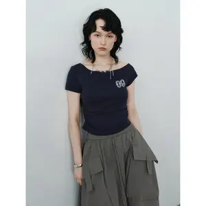 URBAN REVIVO Women's Streetwear 2026 Summer Asymmetric 1-Shoulder Number Print Ruched Slim-Fit Cotton Crop Top, Casual Comfortable Shortsleeve T-Shirt (UYV450225, Medium)