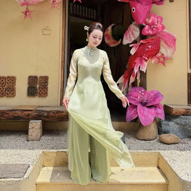 Áo dài tơ, xanh bơ đính kết- Vietnamese Traditional dress