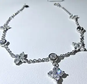 Platinum Four-Leaf Clover Diamond Bracelet