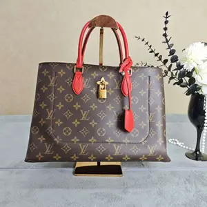 Pre-owned Louis Vuitton leather Tote Bags Monogram Canvas with Red Handles Handbag A487