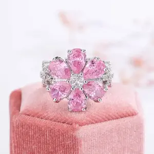 Ring Flower Eda Yildiz .