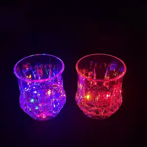 Multicolor Water-Activated Auto-Light-Up Glowing Plastic Tumblers for Bar Party Decor, Festive Gift for Christmas Thanksgiving (Plastic Construction）Decorative Light-Up Cup