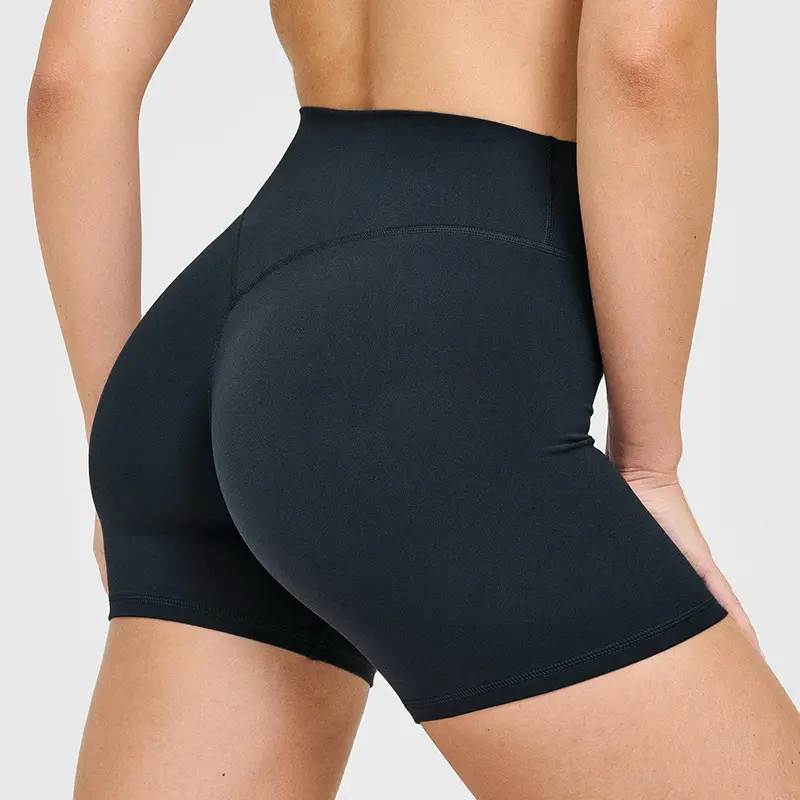 Blueberry-colored short pants, single piece