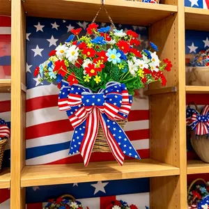 Daisy Independence Day Hanging Basket, Front Door Hanging Decor, Spring Summer Artificial Hanging Basket Hydrangea Wreath Wall Art, Perfect for 4th of July Home Wall Hanging Decoration