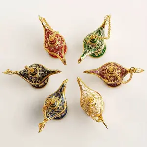 Mini Vintage Aladdin Magic Lamp, Zinc Alloy Gold Plated Craft, Tiny Wish Lamp Decor for Palace Banquet & Home Desktop