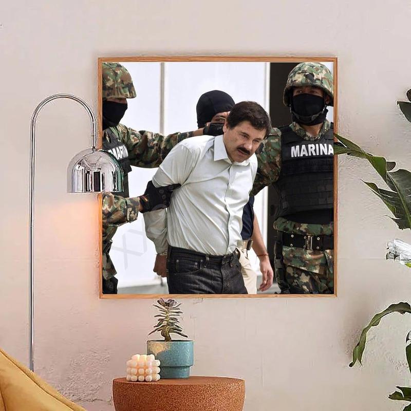 UMATR El Chapo Guzman Mob Mexican Drug Lord Arrested Scene Art Poster (2) Canvas Painting Posters and Prints Wall Art Pictures for Living Room Bedroom Decor 8x8inch(20x20cm) Unframe-Style