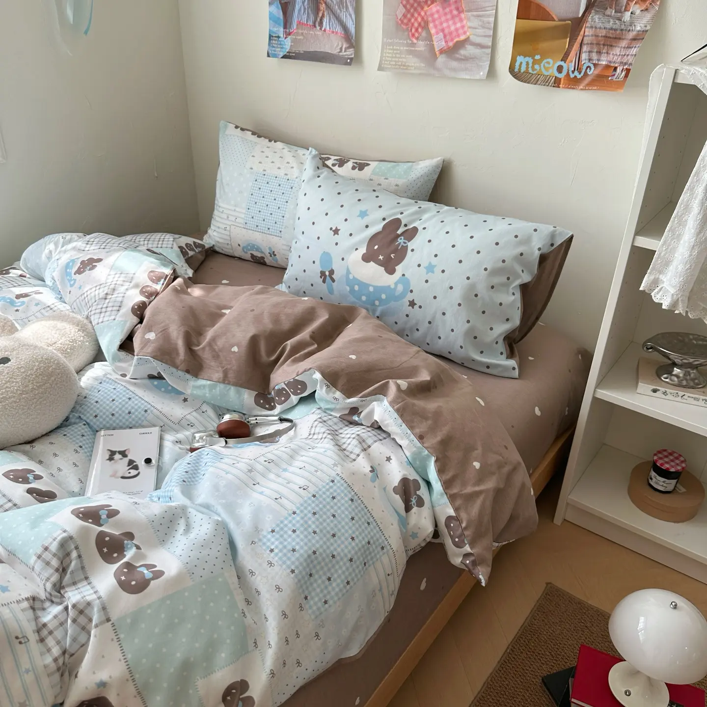 4-Piece Minimalist Cute Pure Cotton Bedding Set with Fresh Cartoon Prints - Ideal for Single Beds in College Dorms, Bedding Sets, Four Pieces