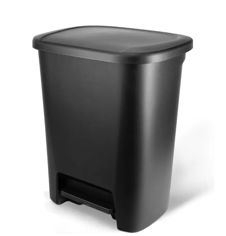Hefty Kitchen Trash Can, 20.1 Gallon Plastic Step Garbage Bin with Foot Pedal Lid, Black