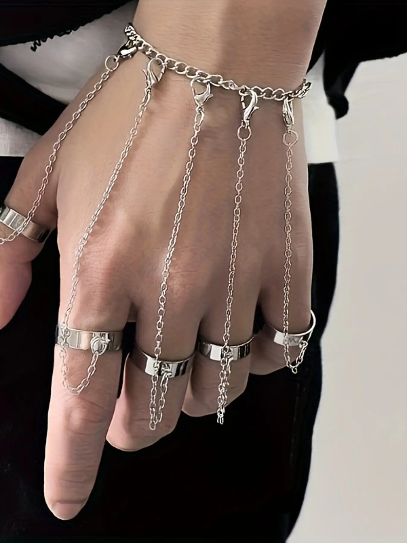 Unisex Fashion Ring Bracelet Set, Adjustable Open Loop Rings with Connecting Chain, Hip Hop Street Style Jewelry, Trendy Jewelry Set, Openwork Ring Sets