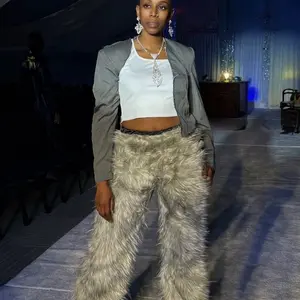 Fur Pants - Stylish Furry Trousers for Women - Comfortable & Trendy Design - Perfect for Casual & Formal Wear