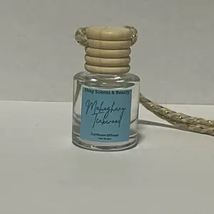 Woody Scented Car Diffuser | Mahogany Teakwood Fragrance for Automotive