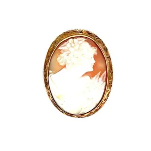 Vintage 14k Gold Cameo Pendant / Brooch - Elegant Design with Floral Accents and Decorative Frame