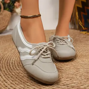 Women's Casual Trainers Lace Up Flats Comfortable Wavy Stripe Breathable Lightweight Walking Shoes for Travel Outdoor