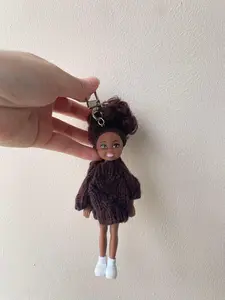 Cute Knitted Barbie Doll Bag Charm, Deep Twist Pendant Keychain, Adorable Backpack Decoration Gift, Leather Doll Accessory