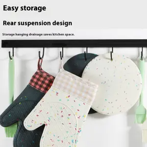 Silicone heat-resistant gloves, long style, two fingers, heat-resistant and anti-slip, kitchen gloves, padded and thickened, baking silicone gloves