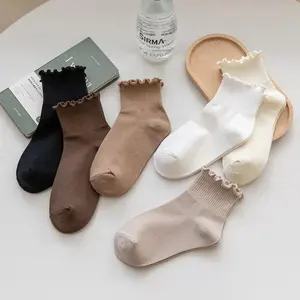 6 Pairs Women's Frill Trim Crew Socks, White Lace Ruffle Ankle Socks for Wedding Bridal Party, Aesthetic Daily Dress Socks for All Seasons, Soft & Breathable