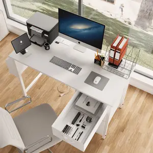 47.3'office desk with power outlet,3 drawers