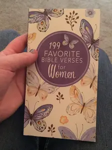 199 Favorite Bible Verses for Women Paperback
