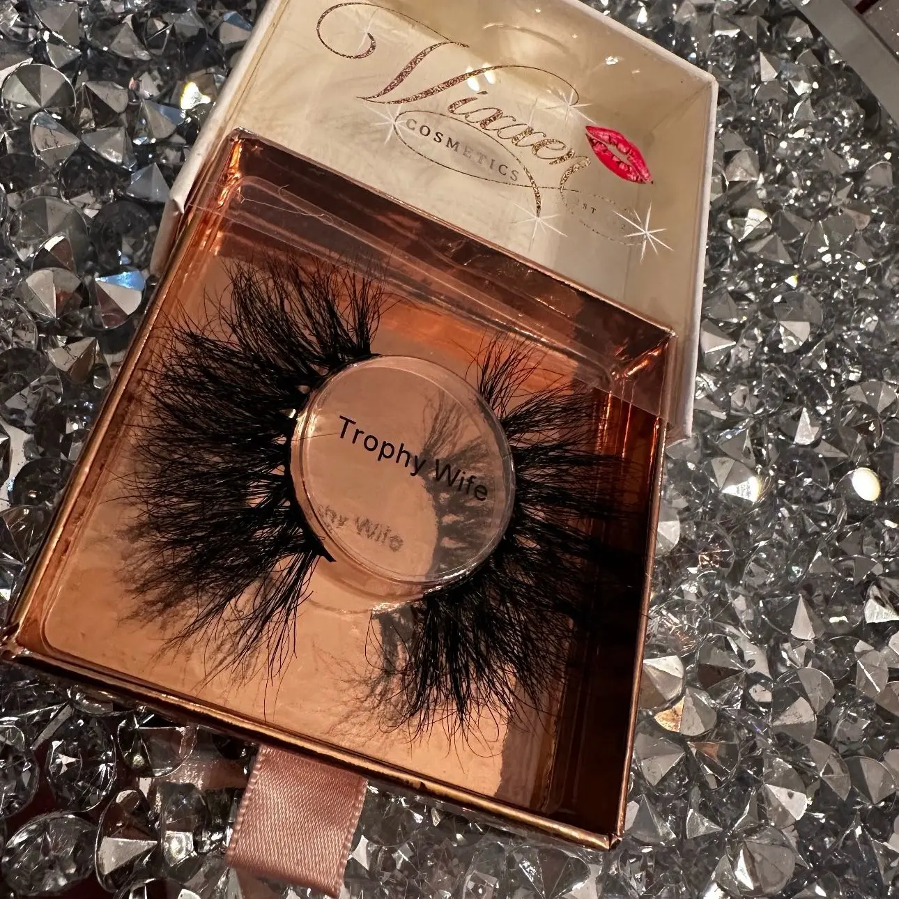 Trophy Wife lashes by Vixxen for beautiful eyes - Makeup, Eyelashes