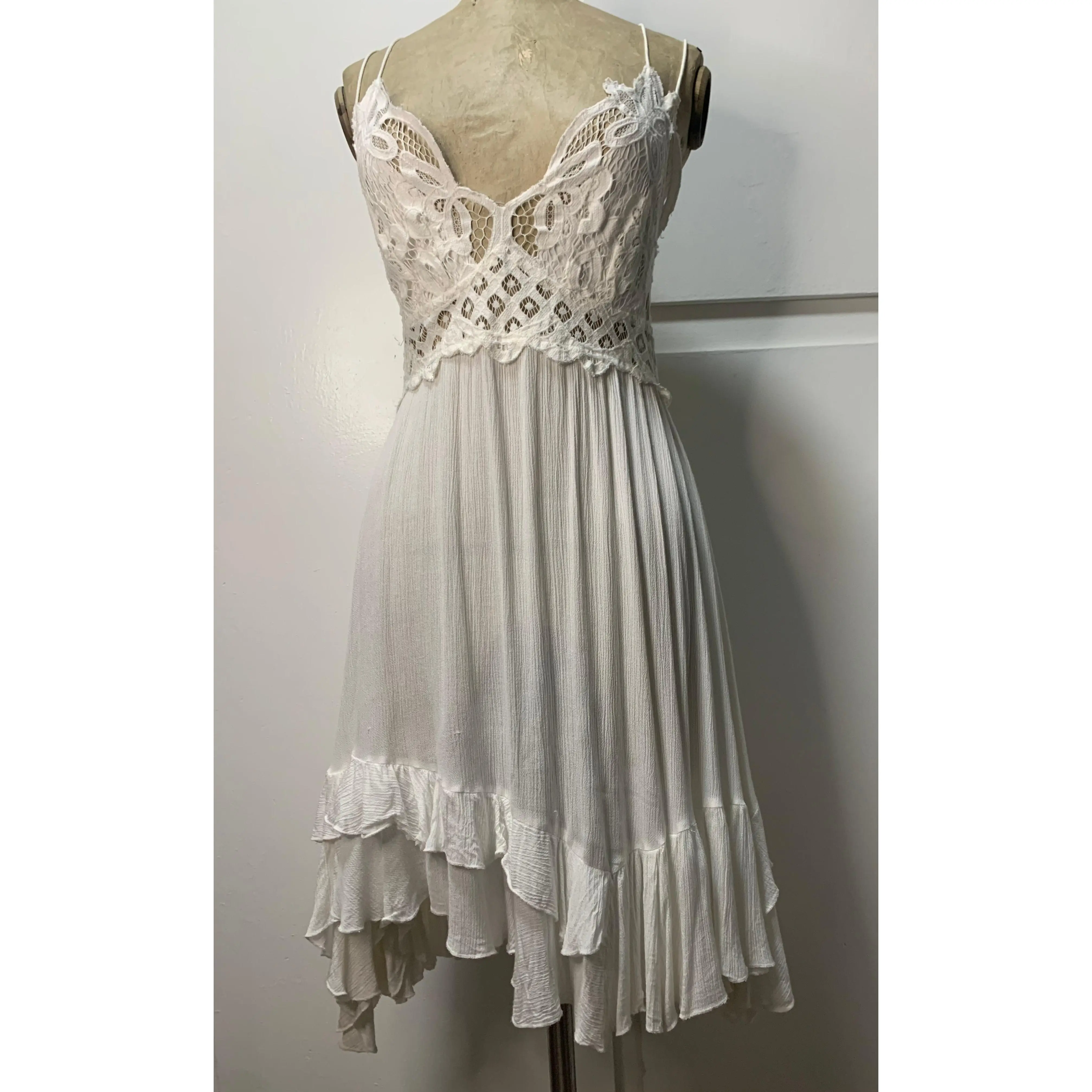 Free People FP ONE Women's Adella White Lace Mini Slip Dress Sz. M - TikTok  Shop