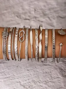Geometric Pattern Metal Bracelet Set, Stackable Bracelet, Stacking Bracelet, Ancient Transmission Style Women's High-End Jewelry, 12-Piece Collection, Elegant Handmade Design, Exquisite Bracelet, High Quality Bracelet
