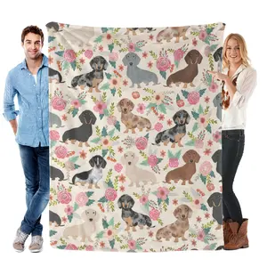 Cute Dachshund Pattern Blanket, Soft Comfortable Warm Throw, Air-conditioned Room Blanket, Warm Nap Blanket for Home & Office & Travel, Christmas Blanket Gifts
