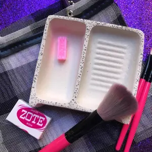 Make up Cleaner Lavaderito