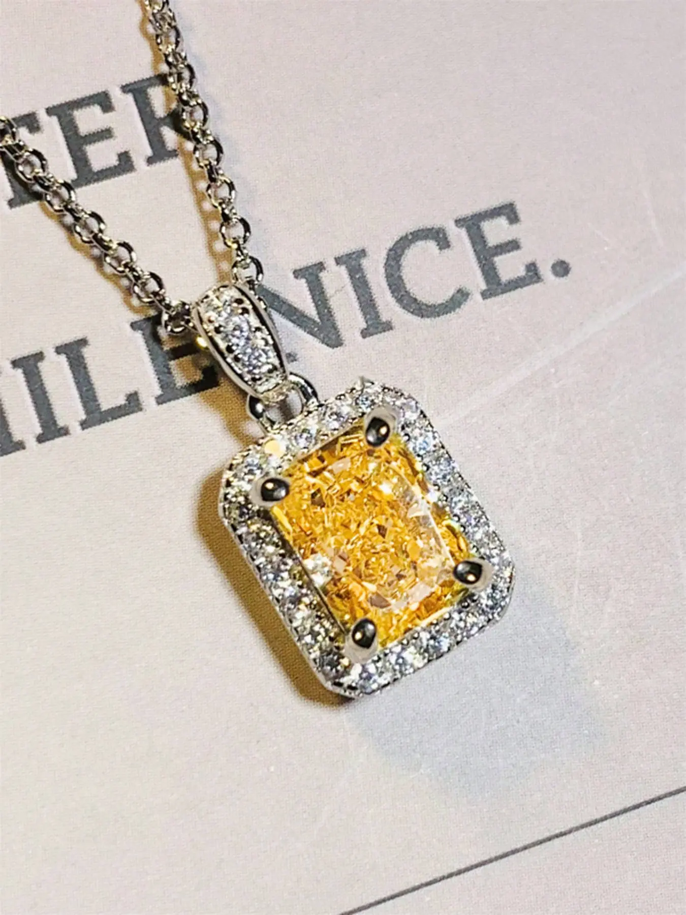 1 PC Classical Cubic Zirconia Necklace Pendant For Women Party Gift Wedding Anniversary Jewelry Sparkling CZ Bling Necklace