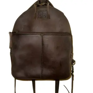 STS (Stran T. Smith) Ranchwear Baroness Phoenix Backpack purse.
