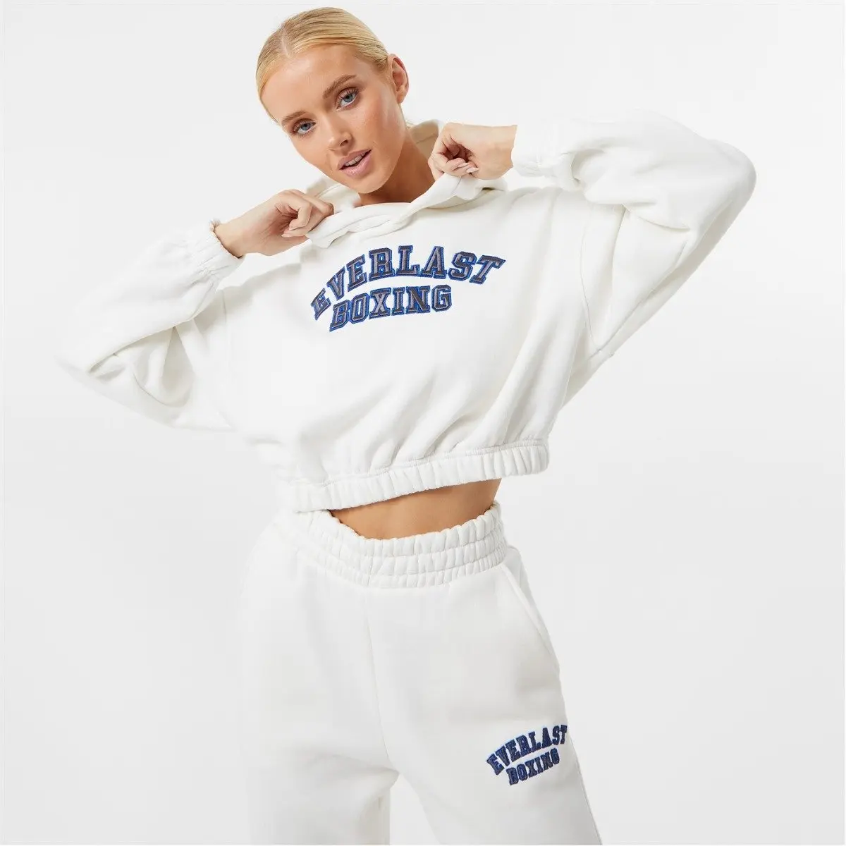 Women's Vintage Embroidered Varsity Graphic Cropped Fitted Hoodie - Long-Sleeve Pullover Sweatshirts for Everyday Wear, Simple Style Casual Top