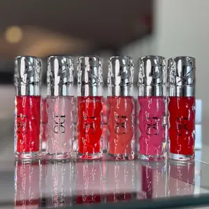 LIPGLOSS - Vibrant Lip Gloss in Red, Pink, and Clear Shades for a Bold Look