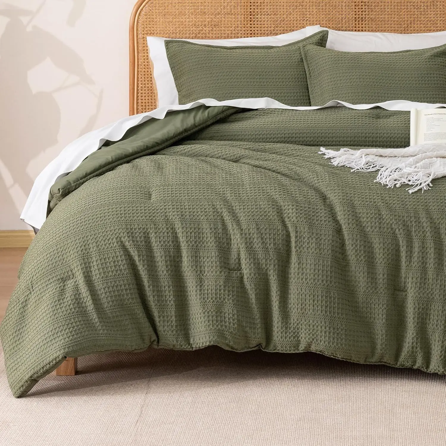 Waffle Comforter Queen Size- Waffle Weave Comforter with 2 Pillow Shams, 3 No Snagging Lightweight for, Olive Green