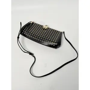 Pre-owned bubberry leather Shoulder Bags Burberry Black Studded Crossbody Handbag Shoulder Bag JD067BR