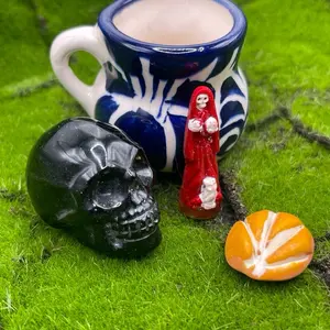 Mini Santa Muerte Devotional Bundle – Daily Offering & Connection Set