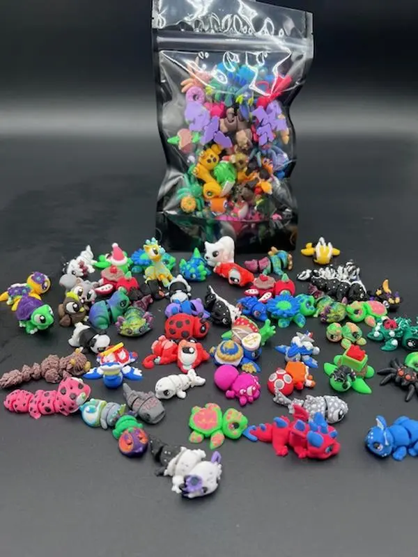 30 Assorted Lightweight 3D Printed Micro Animal Figurines Pack - Speciality Statues & Figurines, Collectible Desk Decor, Home Office Mini Dinosaur Speciality Statues, Cute Fidget Fun Ornament