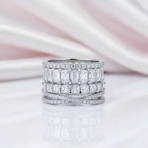 Stunning 4PC Stackable Wedding Band Set
