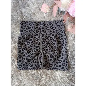 Women's High Waist Leopard Print Seamless Yoga Biker Shorts, High-Elastic Athletic Wear Shorts with Sporty Flexible Fabric for Gym & Workout