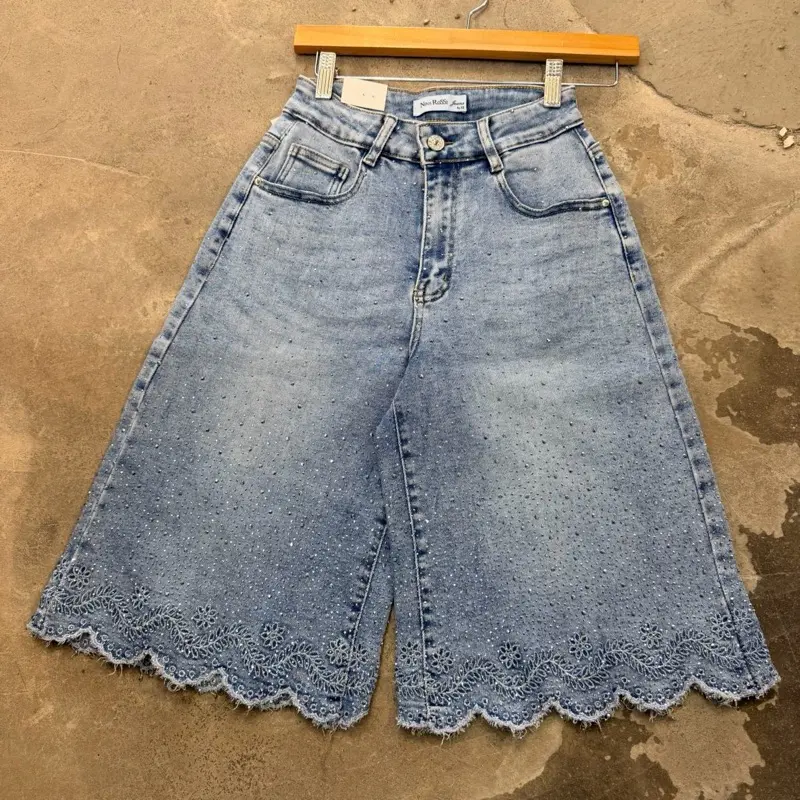 Women's High-Waisted Cropped Denim Bermuda Shorts - Minimalist Fit, Elastic Spandex Fabric, Casual Basic Bottoms with Stretchy Rhinestone Accents and Pockets