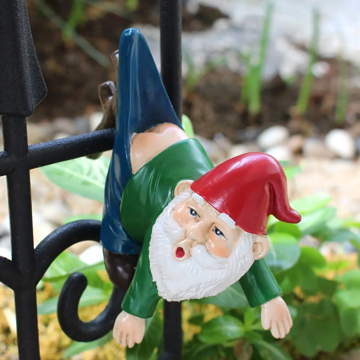 Cute Rock Climbing Dwarf Statue Planter Hugger, Garden Gnome Statue, Resin Hanging Dwarf Sculpture, Garden Decor, Home Yard Decoration, Christmas Ornament, Garden Accessories, Resin Sculptures