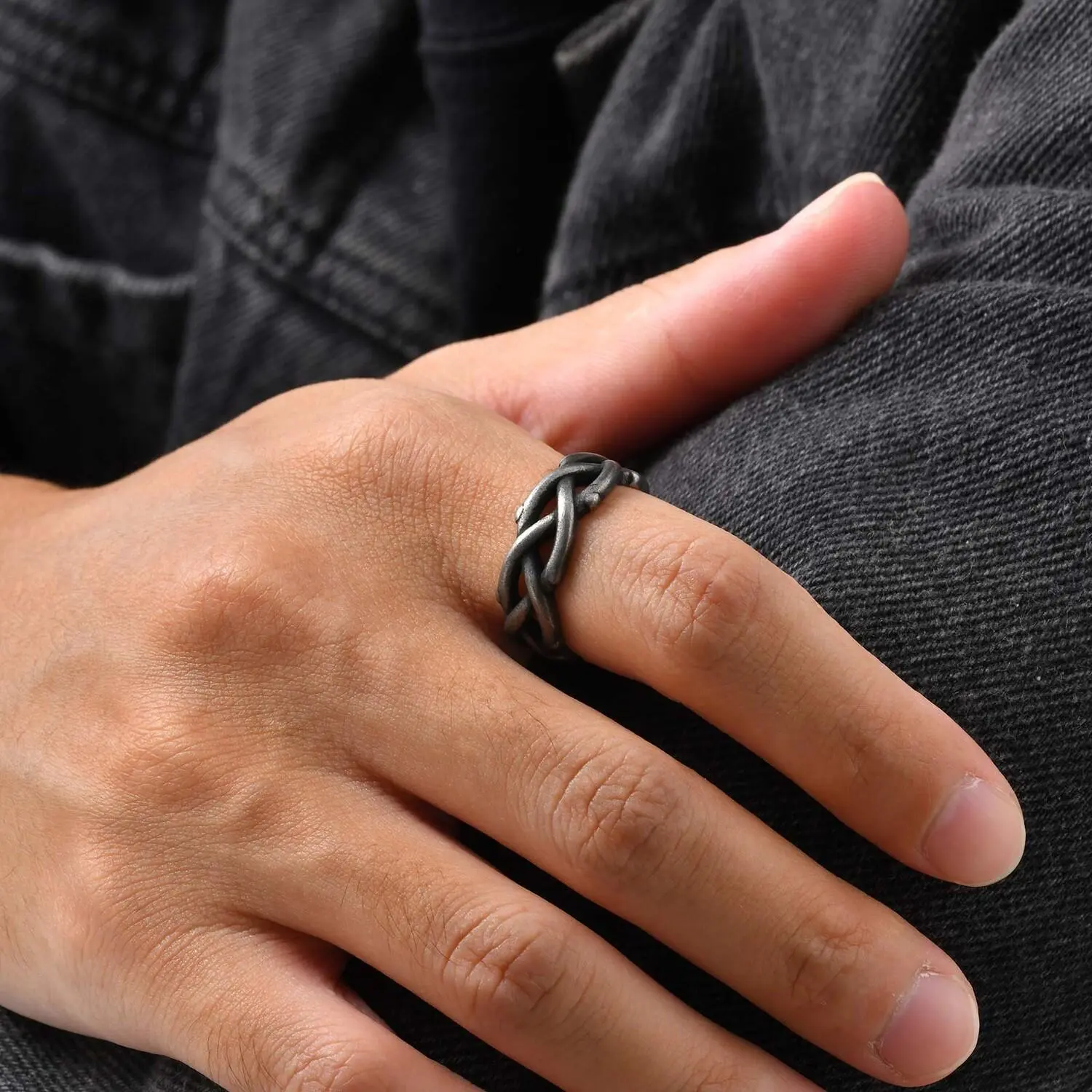 Vnox Men's Retro Thorn Crown Stainless Steel Ring, Size 7-12 8.5mm Width Punk Wedding Band Jewelry  ing
