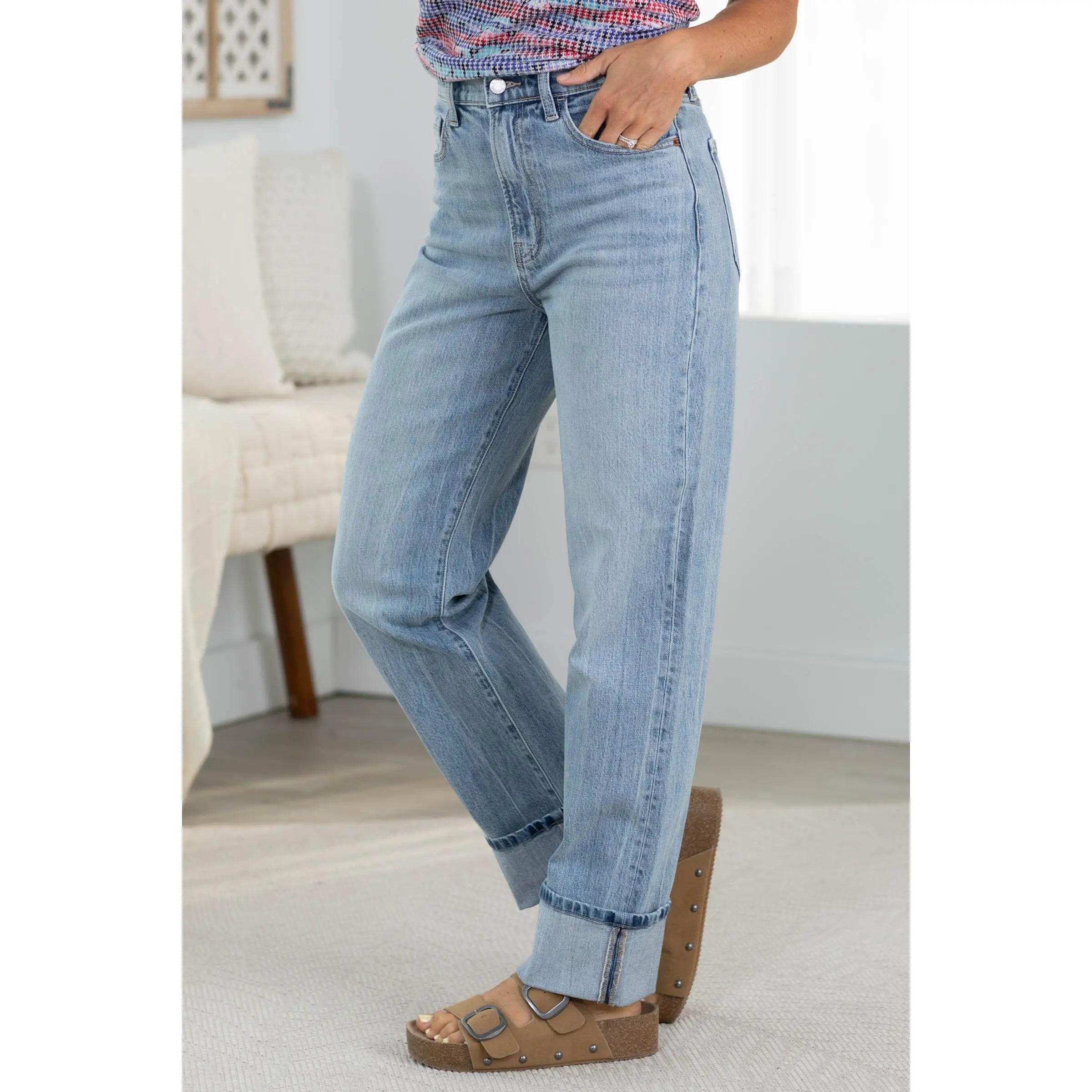 Cello Light High Rise Dad Jean With Convertible Cuff